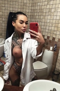 Andreea (25 ans) - Escorte à Dublin / Irlande
